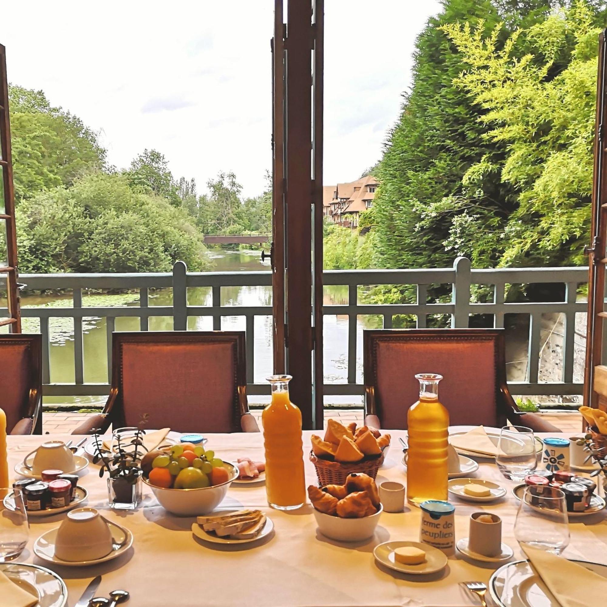 Le Moulin De Connelles Otel Dış mekan fotoğraf